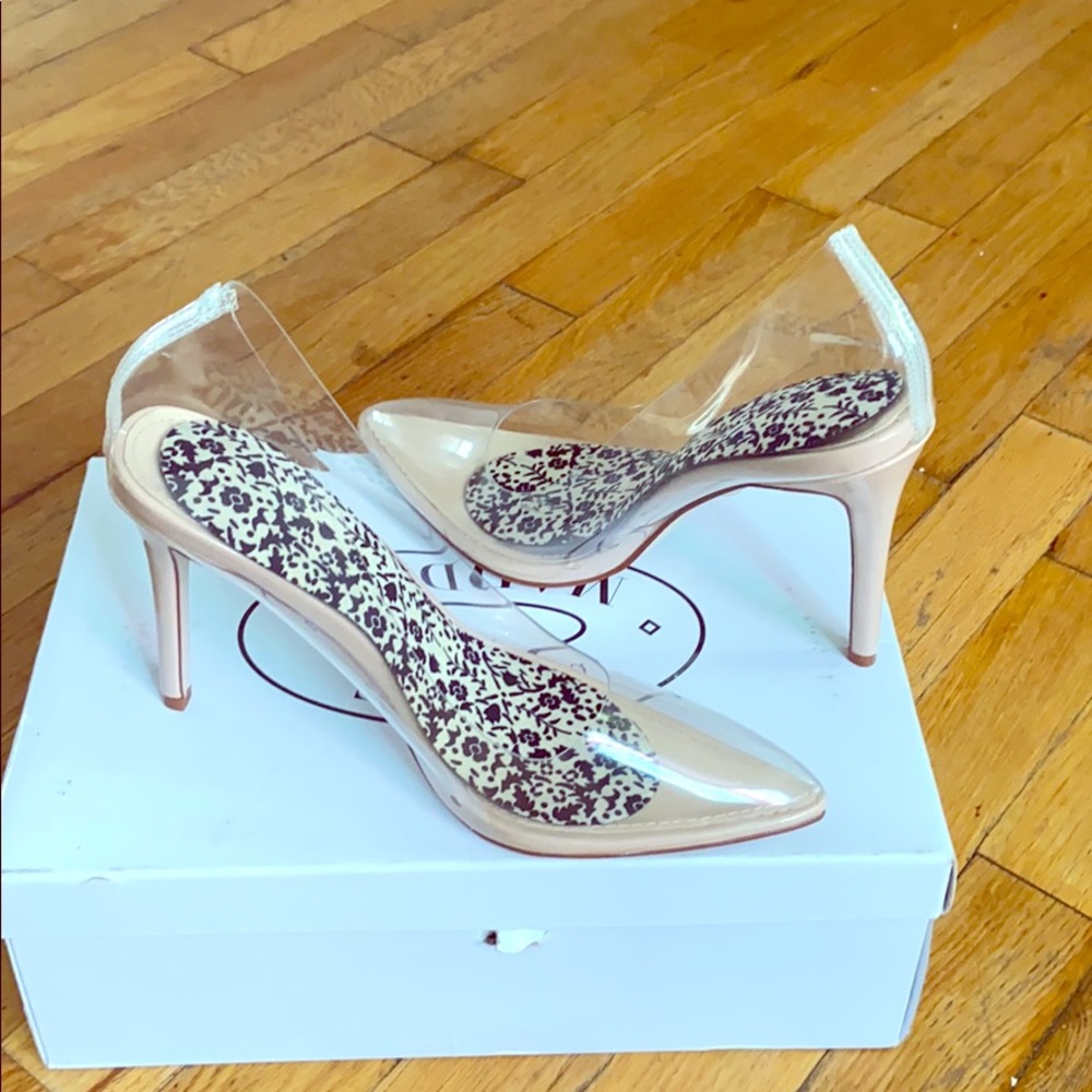 Steve Madden nude pumps size 9